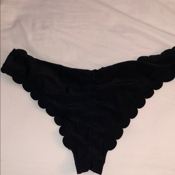 Bathing suit bottoms - Picture 2 of 3